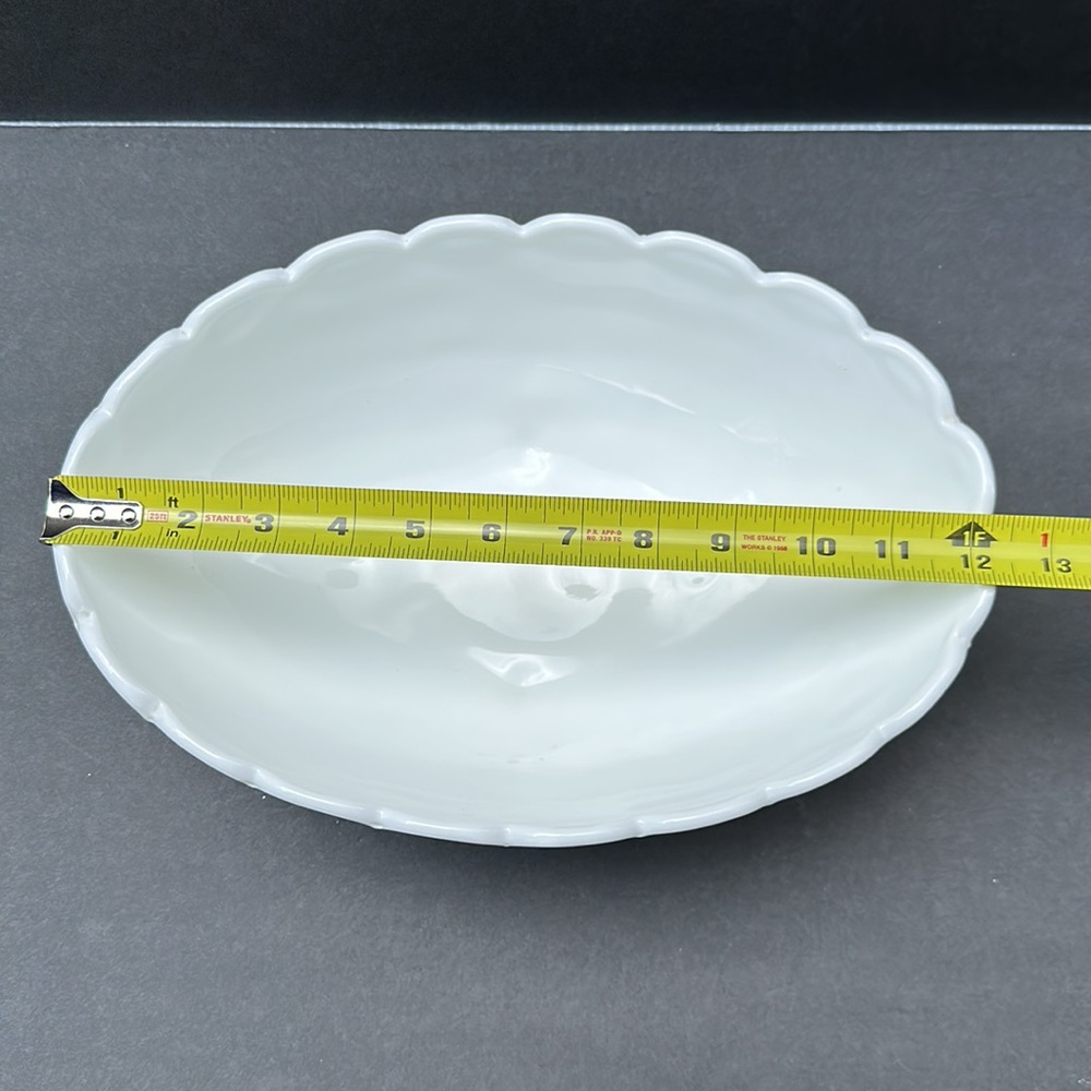 Vintage Milk Glass large oval footed fruit bowl - Picture 4 of 6